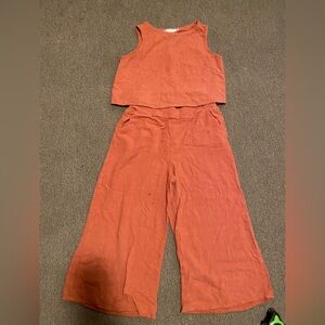 Women's linen blend 2 piece crop top wide leg capris  set